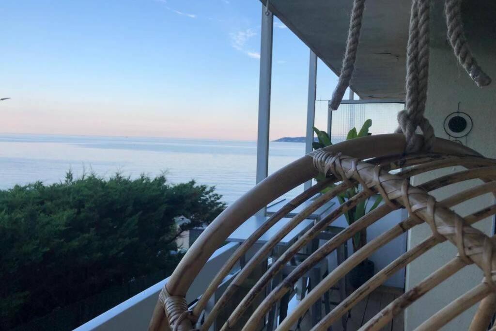 Charmant Studio Avec Terrasse Vue Mer A 50 M Sainte-Maxime Zewnętrze zdjęcie