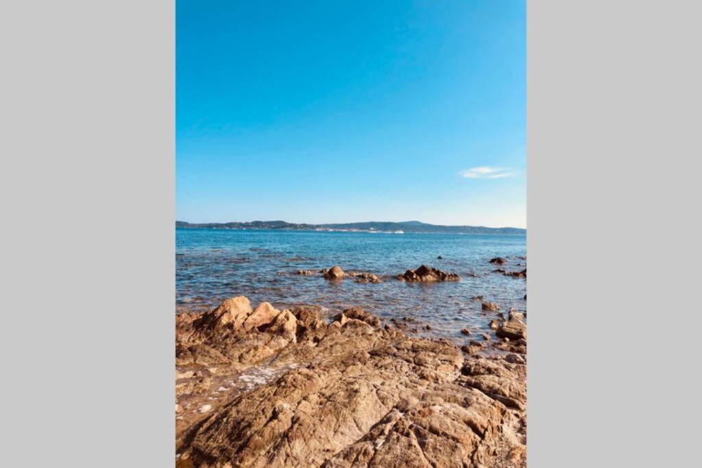 Charmant Studio Avec Terrasse Vue Mer A 50 M Sainte-Maxime Zewnętrze zdjęcie