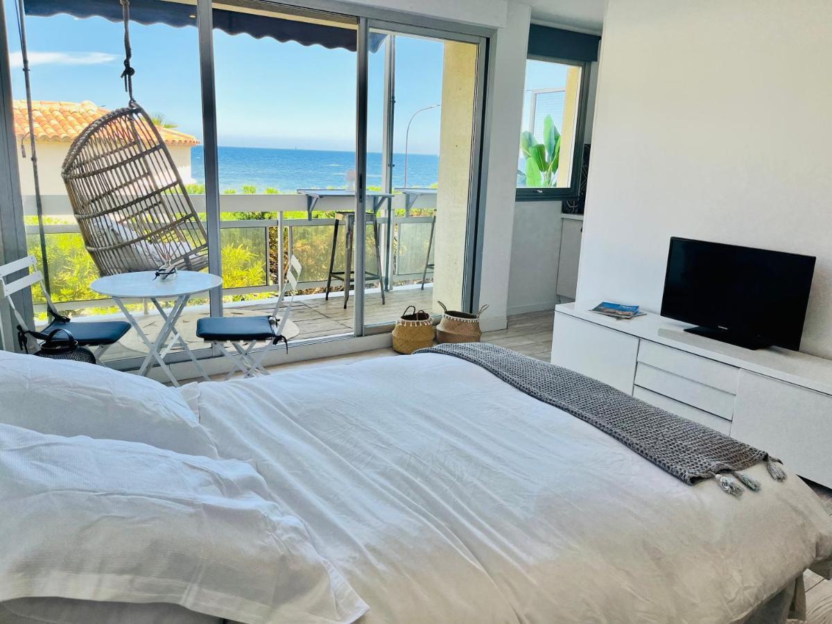 Charmant Studio Avec Terrasse Vue Mer A 50 M Sainte-Maxime Zewnętrze zdjęcie